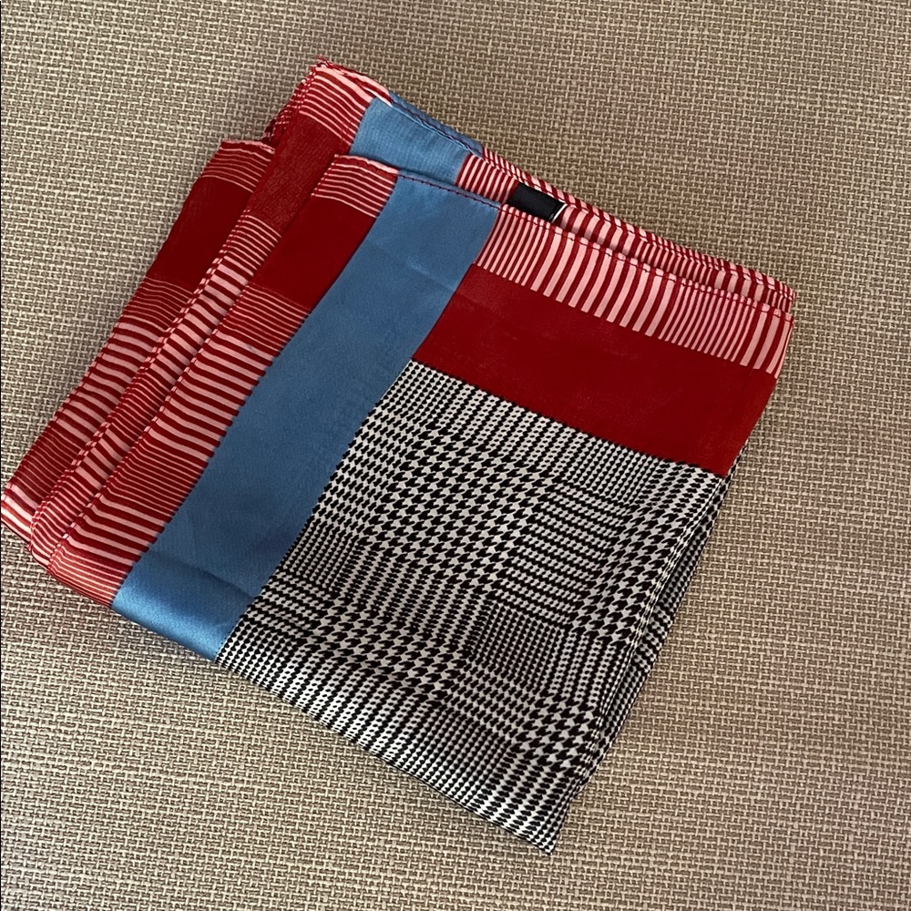 Elegant Red and Blue Checkered Scarf